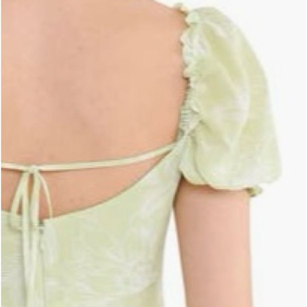 Wayf Light Green Floral Square-Neck Puff Sleeve Midi Dress - Picture 5 of 9